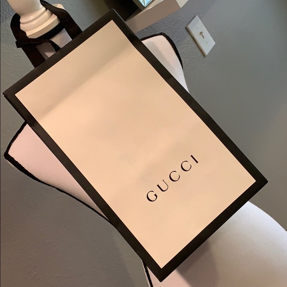 Gucci Handbags - 🎀 GUCCI Paper Shoe Gift Bag